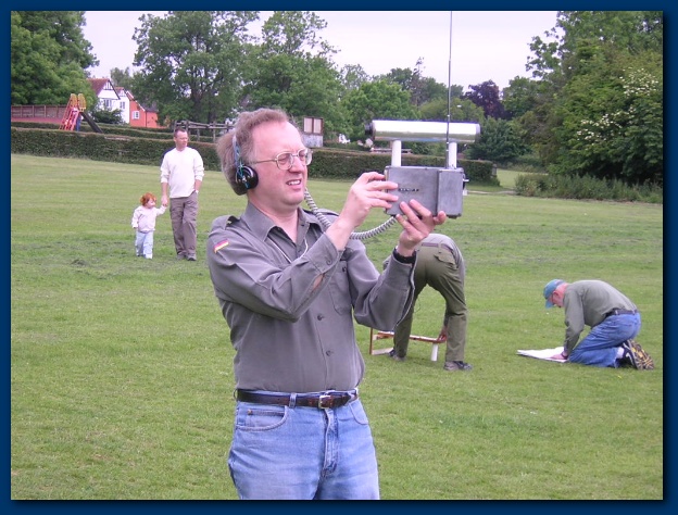 600x449 pixels (143K)